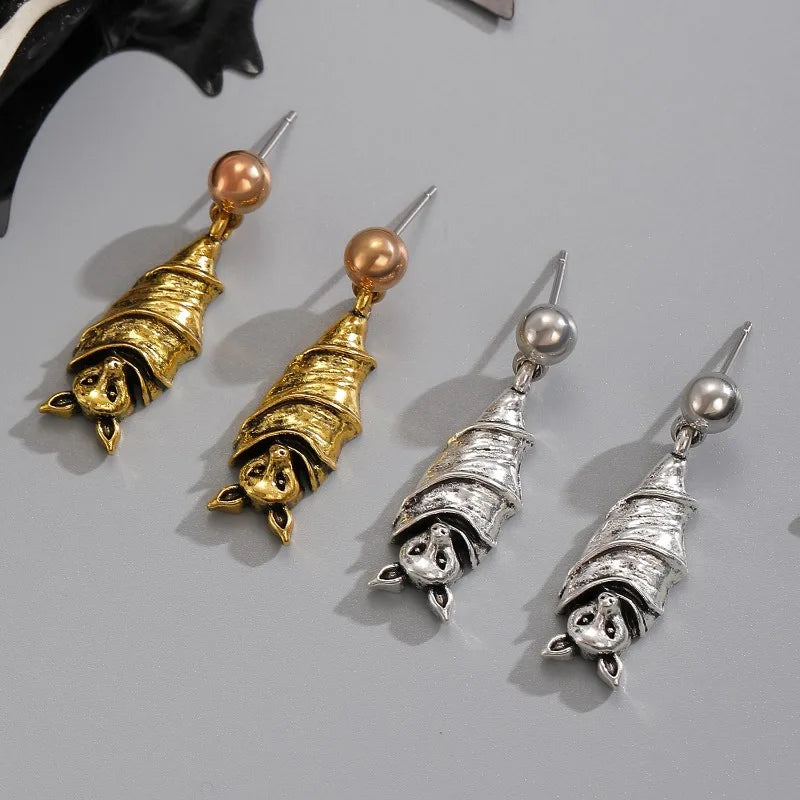 Retro Dark Bat Pendant Earrings Halloween Cosplay