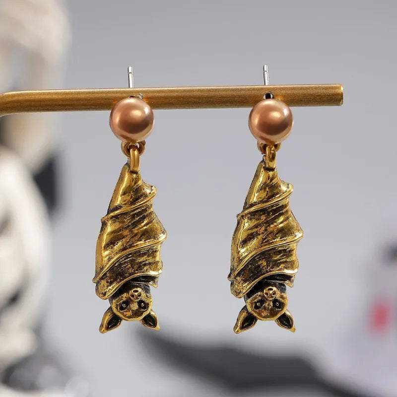 Retro Dark Bat Pendant Earrings Halloween Cosplay
