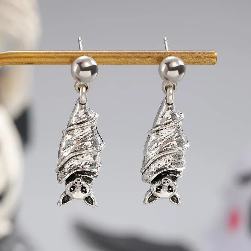 Retro Dark Bat Pendant Earrings Halloween Cosplay